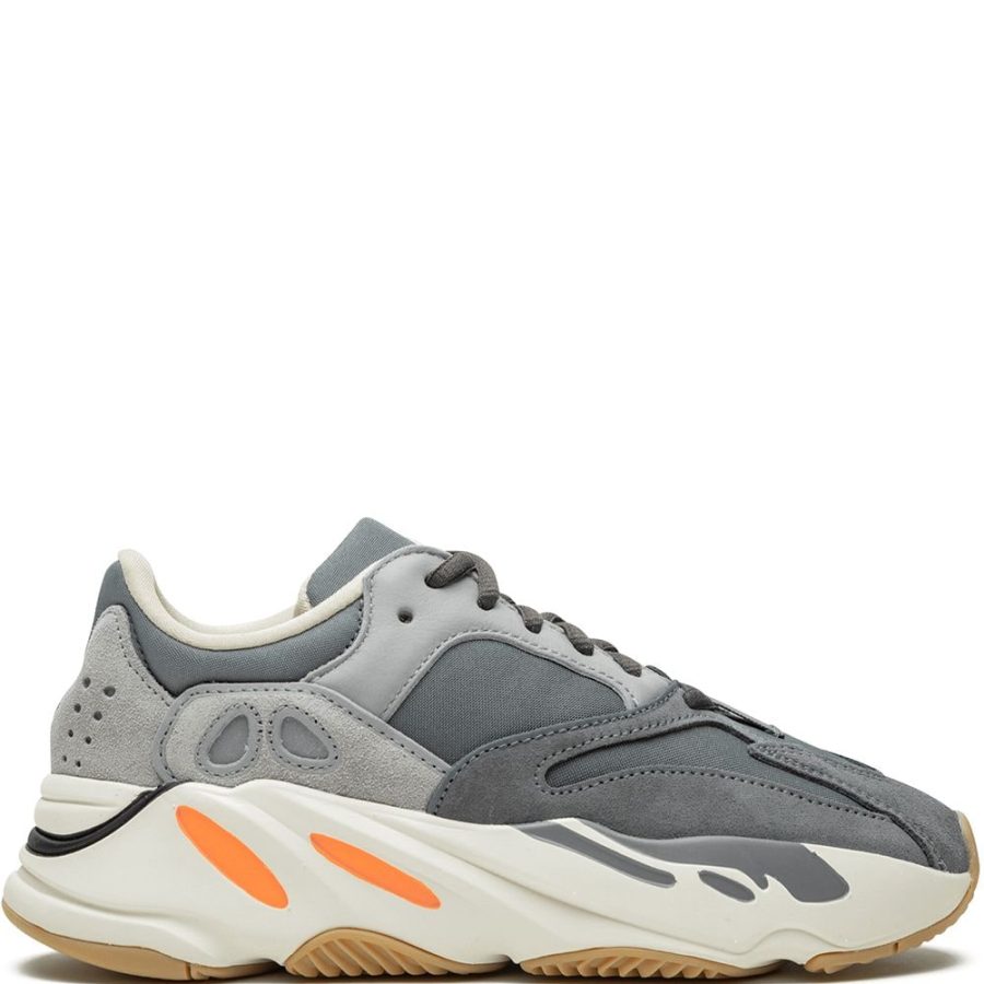 YEEZY Boost 700 "Magnet" sneakers