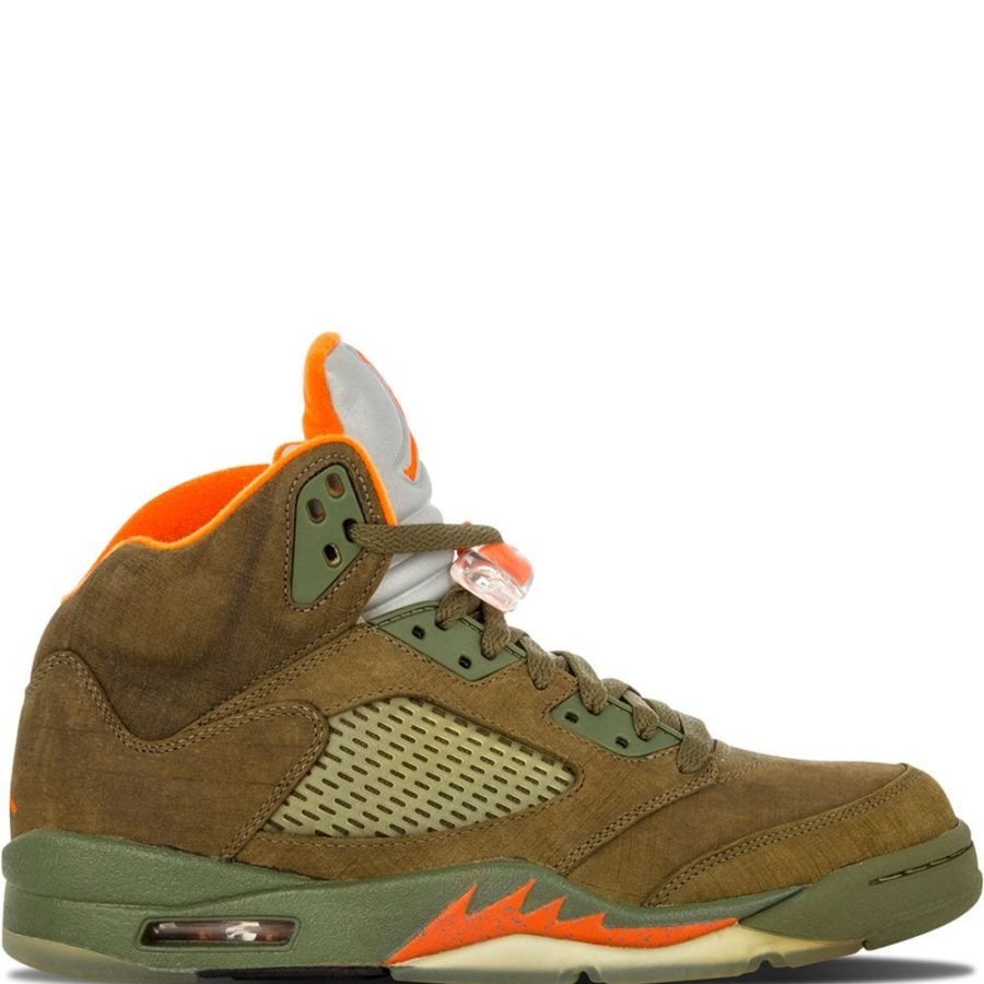 Air Jordan 5 Retro sneakers