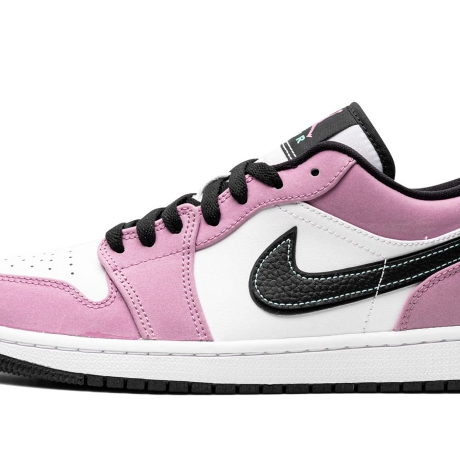 Air Jordan 1 Low Se violet Shock