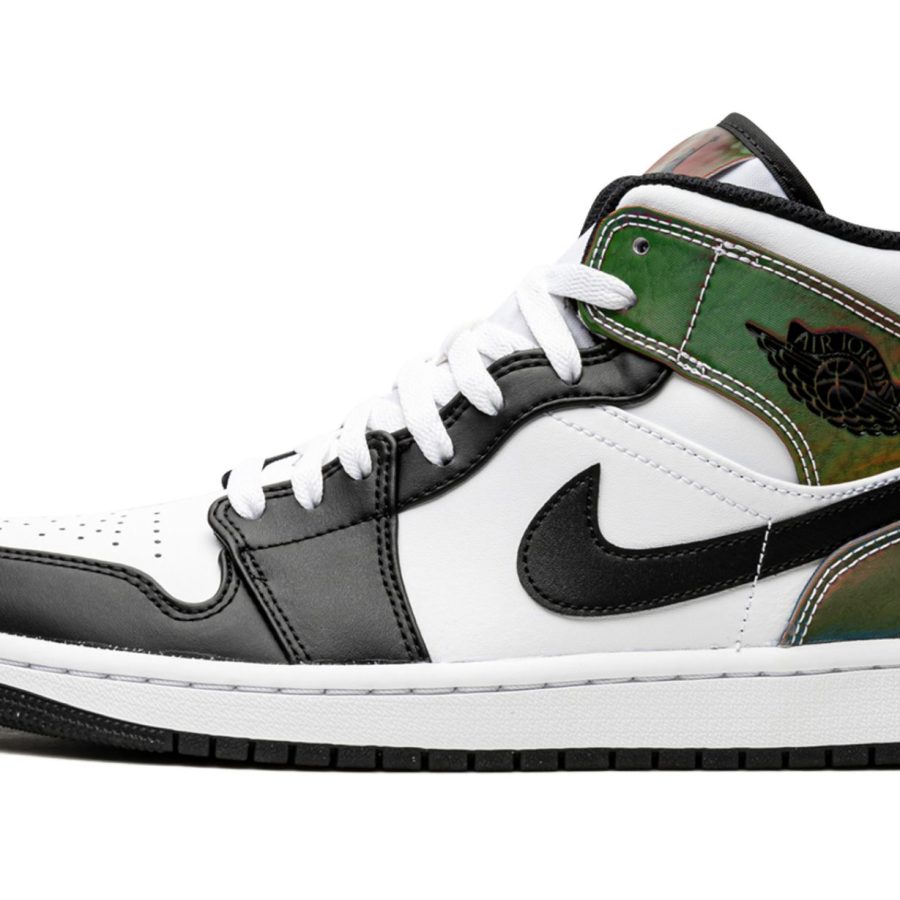 Air Jordan 1 Mid Se heat Reactive