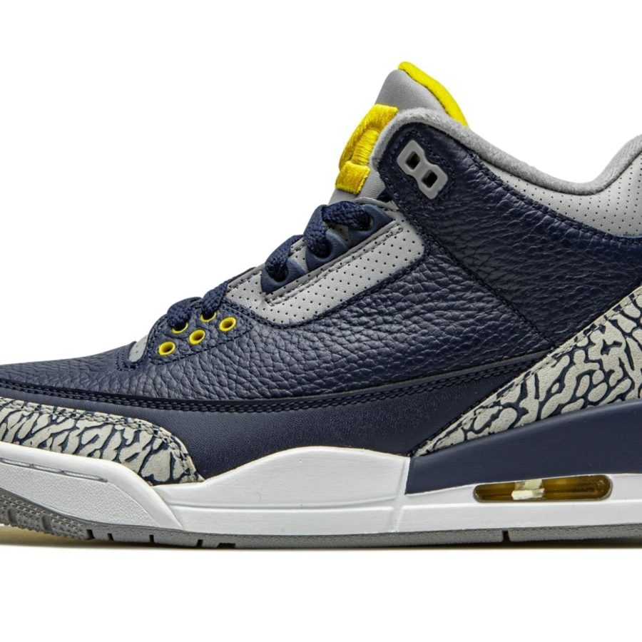 Air Jordan 3 Retro Pe michigan