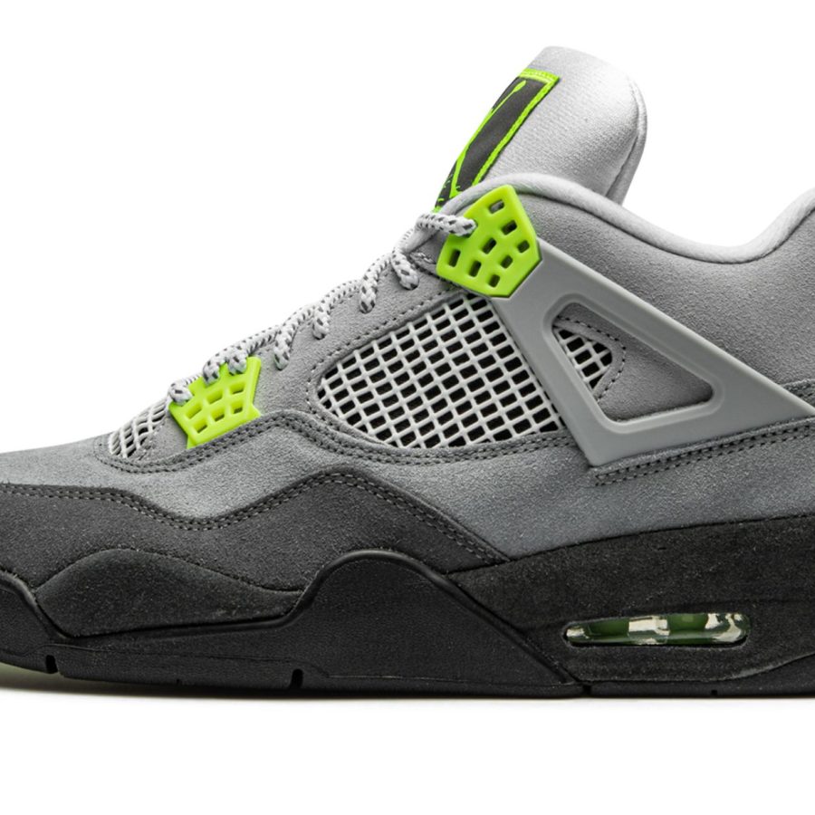 Air Jordan 4 Retro Se neon
