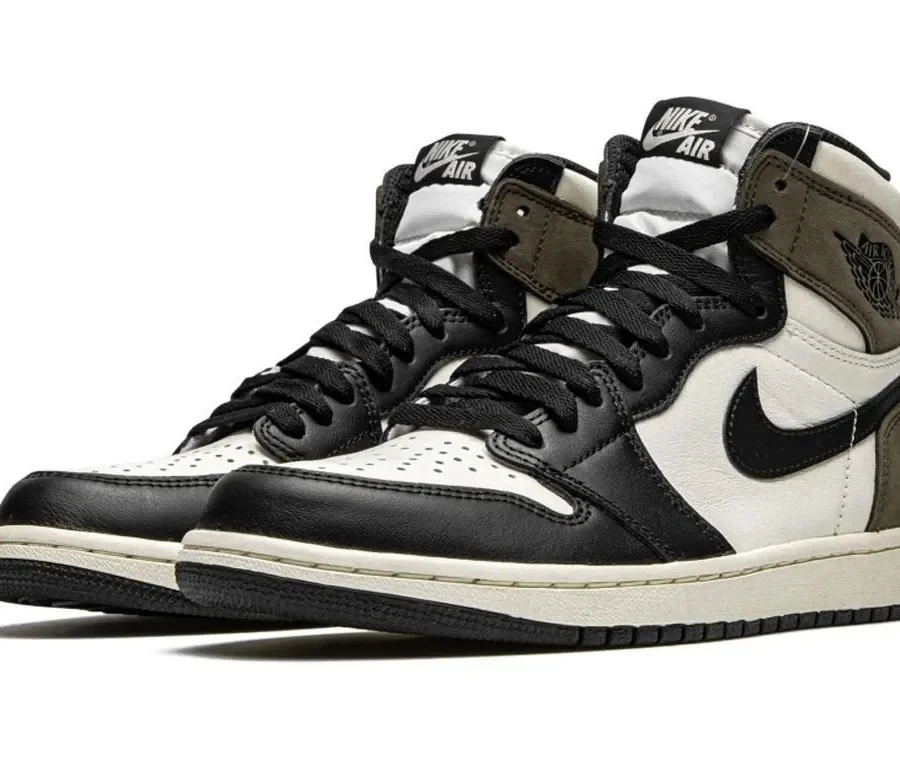 Jordan 1 Retro High Dark Mocha