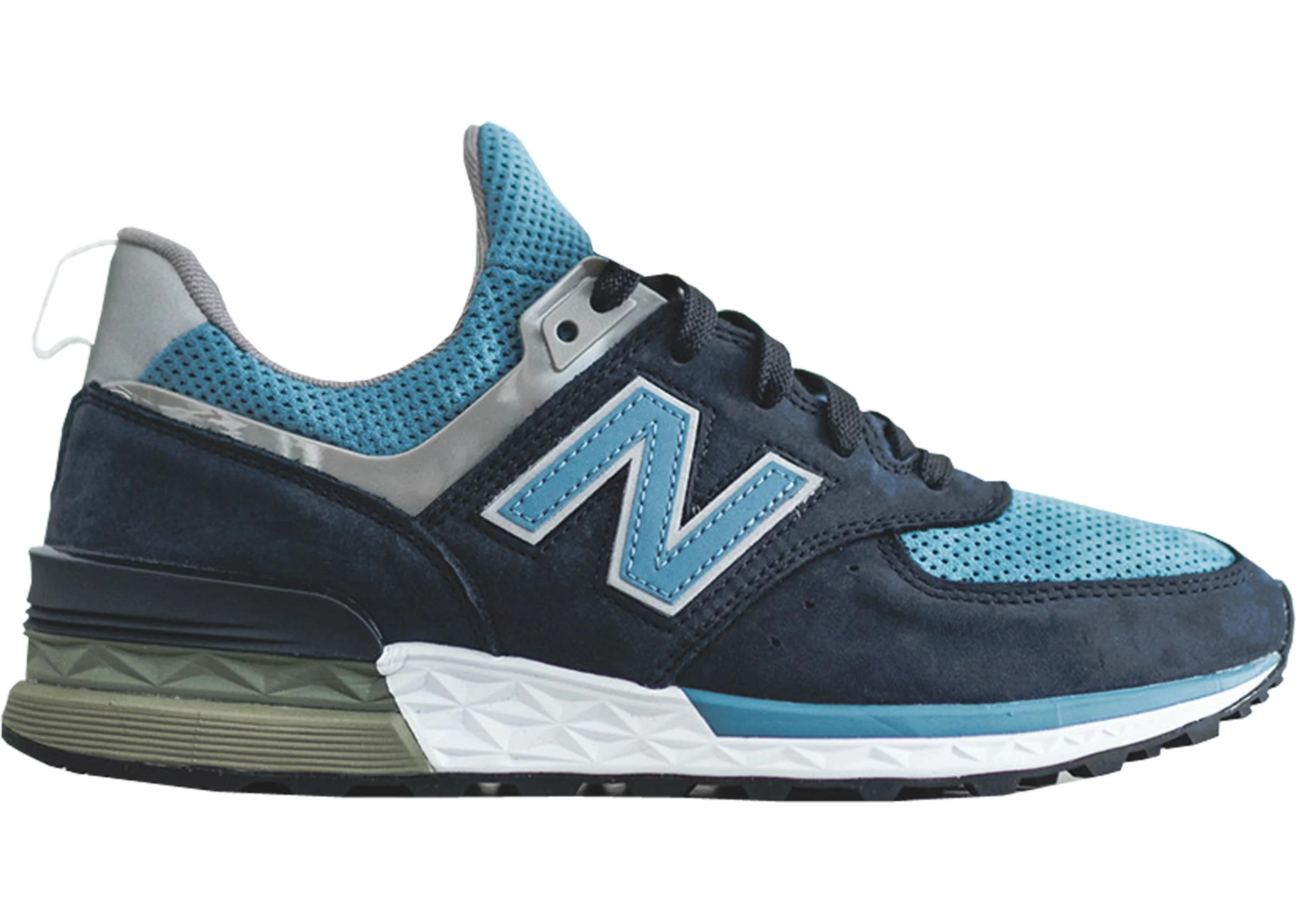 new-balance-574-sport-ronnie-fieg-x-dsm-navy-2fuw9.webp