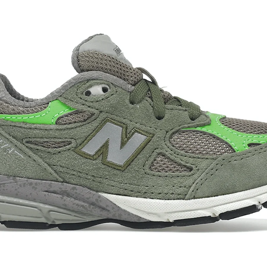 New Balance 990v3 Patta Keep Your Family Close (td)