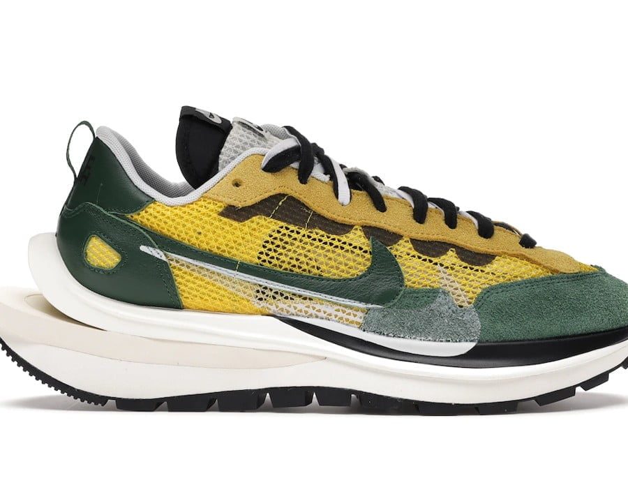 Nike Vaporwaffle Sacai Tour Yellow Stadium Green