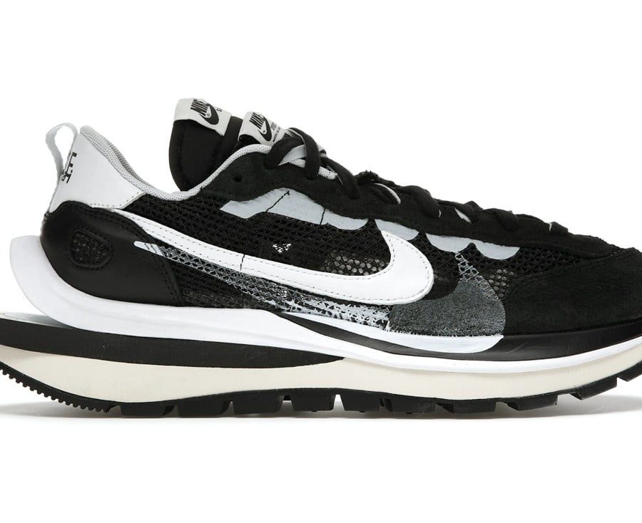 Sacai X Nike Vaporwaffle Black White