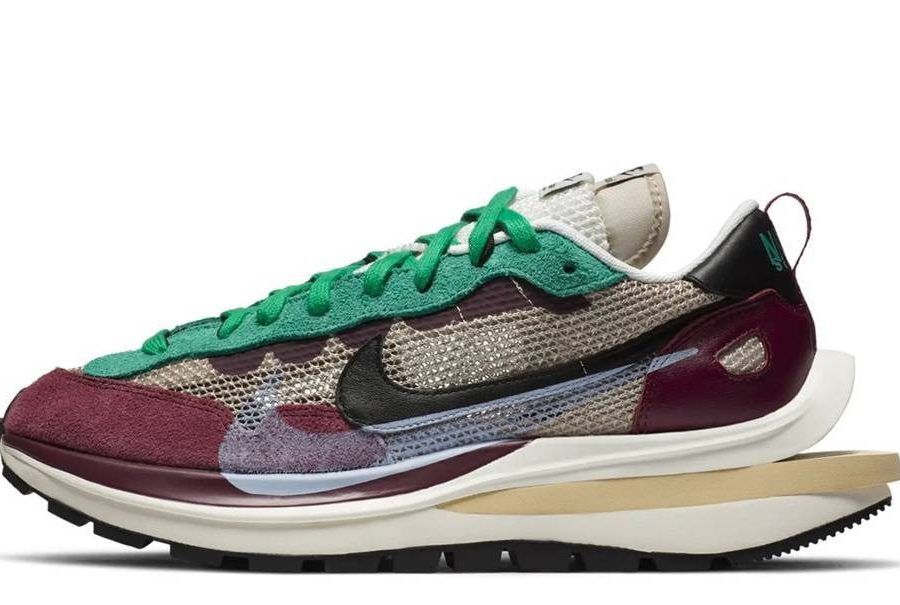 Sacai X Nike Vaporwaffle Red Green