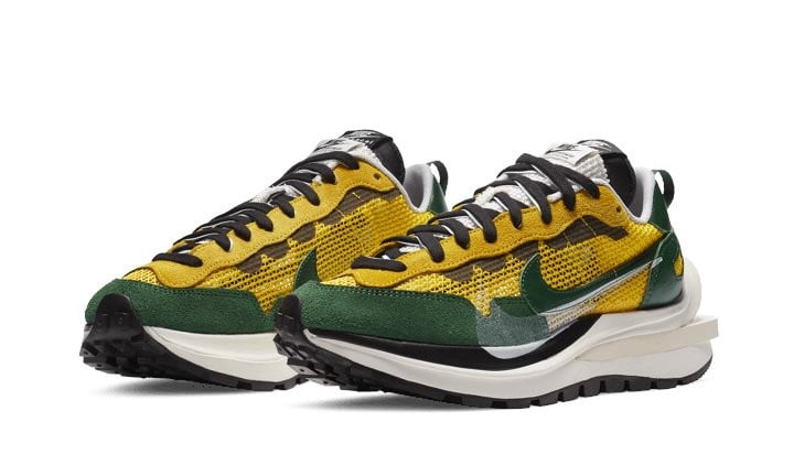 Sacai X Nike Vaporwaffle Tour Yellow Stadium Green