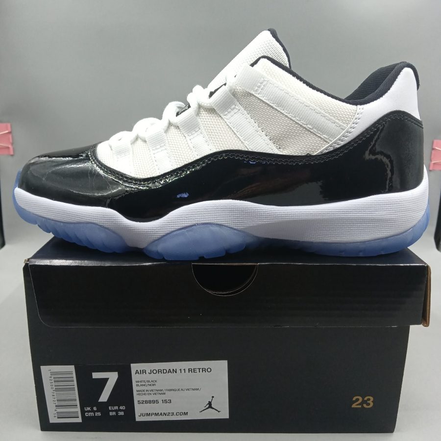 Air Jordan 11 Retro Low Concord 528895-153