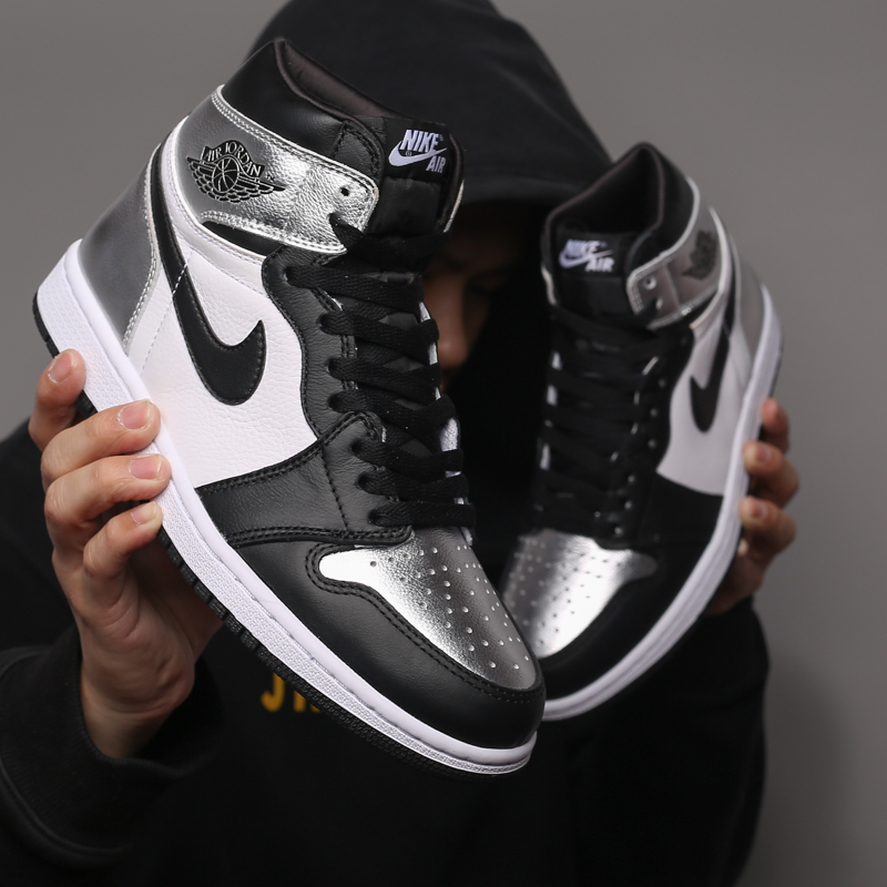 Air Jordan 1 High OG WMNS “Silver Toe”CD0461-001