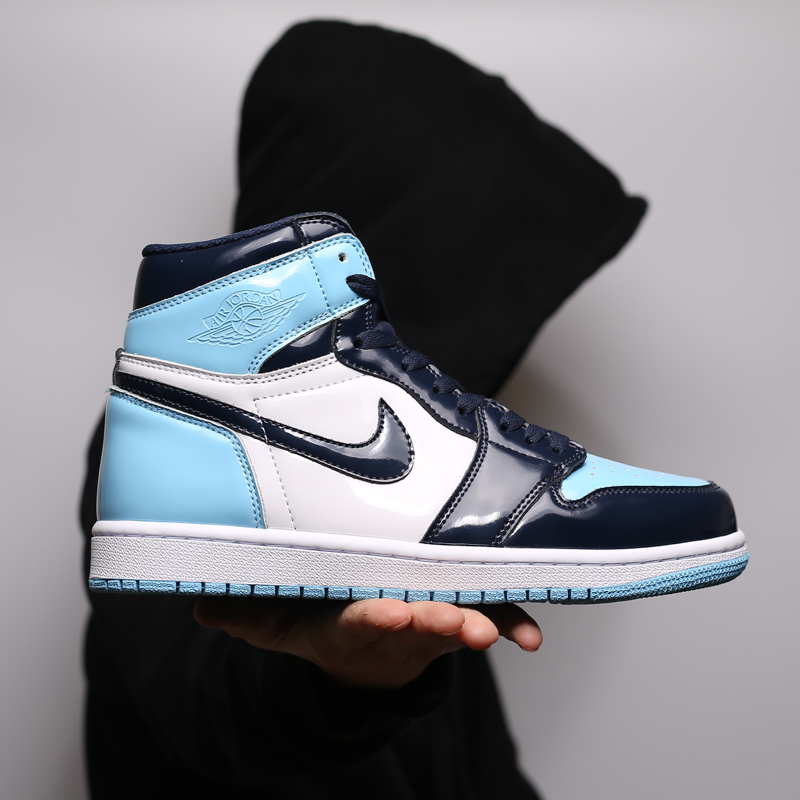 Air Jordan 1 Retro High OG WMNS CD0461-401