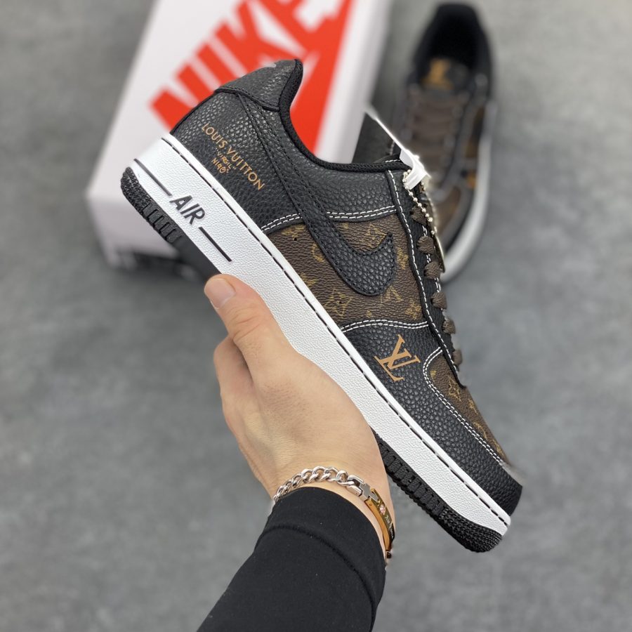 Nike Air Force 1 '07 Low Joint - Classic Black and Brown