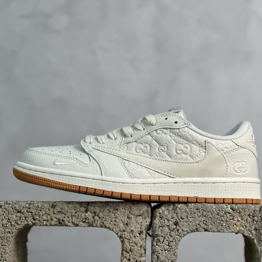Travis Scott x Fragment Design x Air Jordan 1 Low OG SP AJ1 GC Collaboration